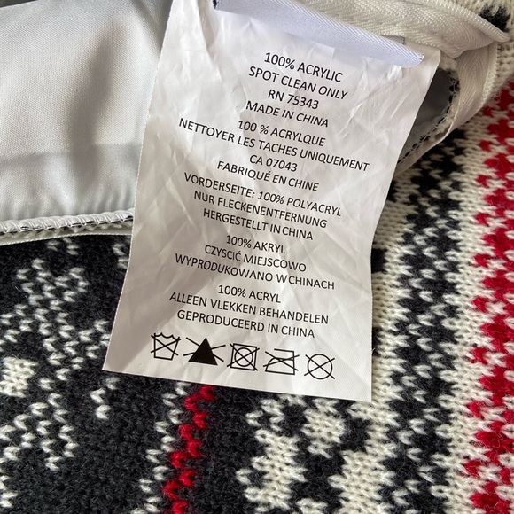 Brooks Brothers Fair Isle Sweater Knit Accent Pillow Covers Set of Two - Picture 11 of 16